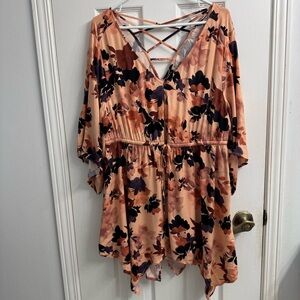 Torrid Women's Babydoll Tunic - Stretch Challis Floral Peach-Size 1-NWOT